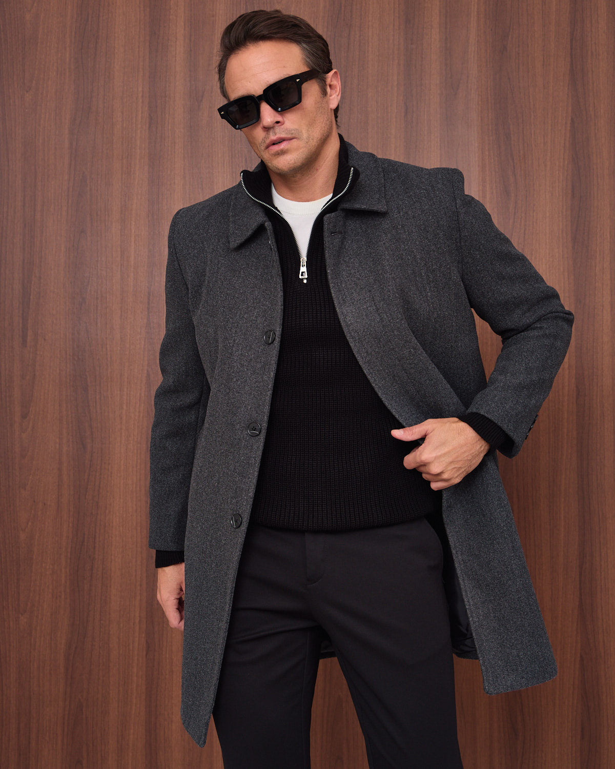 Black Knitted Wool Zipneck Sweater